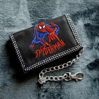 ราคา กระเป๋าสตางค์3พับ ปักลายนูน ลาย สไปเดอร์ แมน กระเป๋าสตางค์แบบสั้น พร้อมโซ่ทุกอัน ช่องใส่แบงค์มีซิปปิด กระเป๋าเด็ก (23683631603)