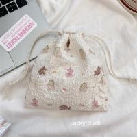 ราคา พร้อมส่ง ถุงหูรูดลายตาราง ถุงหูรูดลายหมี น่ารัก มีให้เลืกหลายสี กระเป๋าผ้าหูรูด (23220790235)