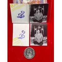 ราคา ภาพถ่าย อธิฐานจิต แผ่นภาพติดหน้ารถ คุณแม่บุญเรือน มียี่ห้อ สูน เฮง จากวัด อาวุธวิกสิตาราม แท้จากวัด (22404223058)