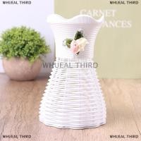 ราคา WHUEAL3 แจกันดอกไม้ที่ทันสมัยสีขาวสีชมพูแจกันพลาสติกสีฟ้าดอกไม้ตะกร้า Nordic Home Living Room ตกแต่งประดับดอกไม้ (22690284052)
