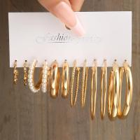 ราคา European And American Style Metal Earring Geometric Vintage Pearl Earrings Set (22827667657)