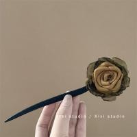 ราคา ดอกไม้สีเขียวที่คาดผมรูปกุหลาบสไตล์ชาติย้อนยุคปิ่นไม้ปักผมสไตล์จีนอารมณ์ Updo ดอกไม้ผ้าโพกศีรษะที่คาดผม (24554643628)