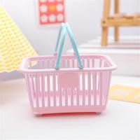ราคา ตะกร้าเก็บของ ตะกร้าสี่เหลี่ยมกลม พร้อมที่จับ กล่องเก็บของพลาสติกขนาดเล็ก ที่เก็บเครื่องเขียนสำนักงาน ภาชนะตั้งโต๊ะแบบพกพา (24383211943)