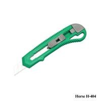 ราคา สุ่มสี มีดคัตเตอร์ตัดกระดาษ SDI 5423 cccccc Horse H 404 aroma SILVER 51 cutter มีระบบ Auto Lock (21157917570)