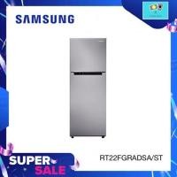 ราคา Samsung ตู้เย็น 2 ประตู 8 3 คิว รุ่น RT22FGRADSA ST เทคโนโลยี Inverter สีเงิน (22424532058)
