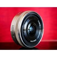 ราคา Sony E 16mm f 2 8 AF SEL16F28 เป็นเลนส์ที่เหมาะทั้งสำหรับถ่ายในพื้นที่ภาพคับแคบหรือทิวทัศน์สุดอลังการ 24mm eq This bokeh effect of the blurred background can be enhanced used (1367896073)