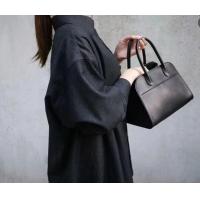 ราคา กระเป๋าถือหนังวัวชั้นแรก Margaux15 ความจุขนาดใหญ่ กระเป๋าสะพายไหล่แบบหนังวัวกลับ กระเป๋าถือหนังวัวกลับแบบมีสายสะพายไหล่ข้างเดียว (22272795945)