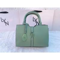 ราคา กระเป๋า LYN GH คอลเล็คชั่นใหม่ ขนาด 10 นิ้ว มี 5 สี เเต่งอะไหล่พร้อมสายสะพายห้อยโลโก้ด้านหน้า อะไหล่สีทอง (23650122818)