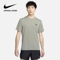 ราคา Nike Dri FIT Mens Rise 365 Running Division Tee Dark Stucco ไนกี้ เสื้อวิ่งผู้ชาย Rise 365 Running Division ปูนปั้นสีเข้ม (24538963368)