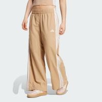 ราคา adidas Lifestyle Essentials 3 Stripes Lifestyle Woven Parachute Pants Women Brown JX7664 (24392037698)