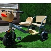 ราคา ออกไปสำรวจโลกกว้างด้วยจักรยาน 2 พี่น้องสามล้อเด็กๆ ที่น่าสนใจ นั่นคือ รถสามล้อสำหรับเด็ก 2 ที่นั่ง ความสนุกที่แบ่งปันได้ รถสามล้อสำหรับเด็ก 2 ที่นั่ง (23672196563)