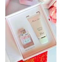 ราคา Dior Miss Dior Blooming Bouquet Mini Gif Set 2 pcs New โบว์ผ้า (23960548424)