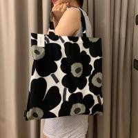 ราคา กระเป๋าสะพาย ถุงผ้า Marimekko ลายดอก ดำ แดง สีฮิต อื่นๆ ของแท้ 100 (19714802677)