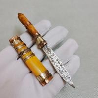 ราคา มีดหมอหลวงพ่อรวย มีดปากกาหลวงพ่อรวย จารยันต์เต็มใบ ด้ามและฟักสีกระดูกช้าง มีบริการส่งฟรี (17830030186)