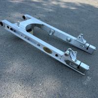 ราคา สวิงอาร์ม DKT W125 S R Iบังลม กล่องคีบ ยืด2นิ้ว เจาะ (23978834910)