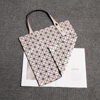 ราคา Bao BAO ISSEY MIYAKE Japan Original Single 2024 New Style Laser Bag Stitching Geometric Diamond Bag 10 Grid One Shoulder Portable Large Capacity Tote Bag (24118863334)