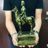 ราคา พระปิยะมหาราช ร 5 พระบรมรูปทรงม้า สูง30cm ลงสีทองปัดเก่าสวยงาม (4794522062)
