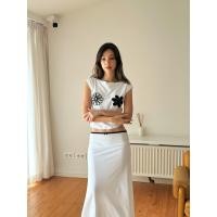 ราคา BLUEEYE เสื้อยืดปักลายดอกไม้ (24957858175)
