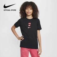 ราคา Nike Kids NSW Be Mine Tee Black ไนกี้ เสื้อยืดเด็ก NSW Be Mine สีดำ (23596030193)