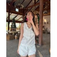 ราคา PEONYY PETAL SUMMER 25 collection set ชุดเซ็ท เสื้อแขนกุดและปาดไหล่ กางเกงขาสั้น ทรงบอลลูนนิดๆ มีระบาย (23749213272)