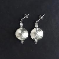 ราคา ต่างหู เงินกะเหรี่ยง ไข่มุกน้ำจืด เงินแท้ ลูกปัดแก้ววินเทจ ต่างหูหนีบ ตุ้มหู Karen Silver Earrings (21751666284)