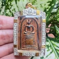 ราคา พระสมเด็จเนื้อแร่เหล็กดูดพิมพ์เกศไชโยใส่กรอบ (24658437047)