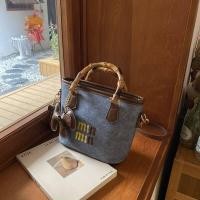 ราคา Movi Katie กระเป๋าสะพายผญ กระเป๋าถือกระเป๋าแฟชั่น กระเป๋าทรงถัง tote bag กระเป๋า สาน เก๋ๆกระเป๋าถือสวยๆ กระเป๋าถือสวยๆกระเป๋า สาน เก๋ๆ ระเป๋าสะพายข้างชายหาดดีไซน์เฉพาะกลุ่มสำหรับผู้หญิง (24803543591)