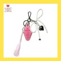 ราคา Kloset Etcetera Check in Keychain พวงกุญแจ (23686678435)