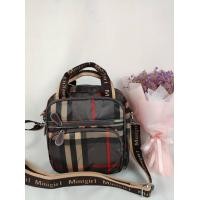 ราคา พร้อมส่งทันที จากไทย InHouse888 กระเป๋า MiniGirl รุ่น MG024 Cross Body สะพายได้ จุของได้เยอะ ขนาดกำลังน่ารัก (24679182321)