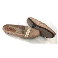 ราคา ส่งเร็วพิเศษ 8am รองเท้าคัชชูส้นเตี้ย รองเท้าเพื่อสุขภาพเปิดส้น หนังนิ่ม oxxo พี้นแบน หนังนิ่มมาก พี้นยางสั่งทำพิเศษ พี้นสูง1เซน ใส่สบาย X11608 (21532590933)