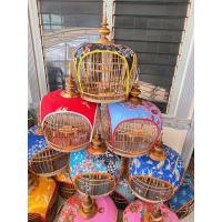 ราคา กรงนกเขาใหญ่เปาะวัง รุ่นโอ่งประตูข้างหวายแท้ 1ใบต่อ1คำสั่ง (24084343432)