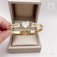 ราคา กำไลข้อมือหัวใจสีขาวประดับเพชรกลิ้งได้ รอบวง19cm กำไลเพชรกลิ้งได้ (21401371626)