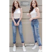 ราคา ถูกสุดๆ 2511 Vintage Denim Jeans by Araya กางเกงยีนส์ ผญ กางเกงยีนส์เอวสูง Boyfriend Jeans ทรงบอยสลิม ช่วงขาเล็ก แต่งขาดแนวเซอร์แบบเท่ๆ สวยจริงๆ สาวไม่ควรพลาด ผ้าไม่ยืด ทรงสวยมาก Minimal Styles (59334