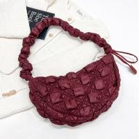 ราคา Deere Jack กระเป๋าสะพาย กระเป๋าสะพายผญ กระเป๋าสะพายผู้หญิง กระเป๋าแฟชั่น กระเป๋าปุยเมฆ กระเป๋านุ่มนิ่ม กระเป๋าถือ กระเป๋าสะพายข้าง กระเป๋าโฮโบ กระเป๋าก้อนเมฆ กระเป๋าก้อนเมฆ nylon (19185296819)