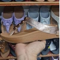 ราคา รองเท้าแตะงานชนช็อป รองเท้า FitFlop ผู้หญิง รองเท้าแตะเพื่อสุขภาพ สินค้านำเข้างานเกรด A พื้นนุ่มใส่สบายมาก 99 เหมือนแท้ สินค้าตรงปก จัดส่งทุกวัน ส่งไวทันใจแน่นอน (17137064510)