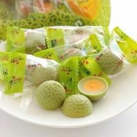 ราคา yubari melon half chocolate ห่อละ 250 กรัมห่อใหญ่มาก (23220417610)