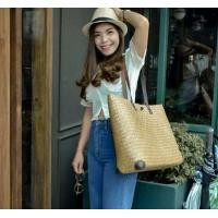 ราคา กระเป๋าสาน กระจุด ขนาดยาว 15 นิ้ว สูง 13 นิ้ว กว้าง 5 นิ้ว ใส่มุมหนัง ไม่บุผ้า ไม่ซิป สายสะพายหนัง กระเป๋าสาน กระจูด กระเป๋าแฮนด์เมด กระเป๋ากระจูดใต้ ของฝากของขวัญ ตะกร้าสาน กระเช้าสาน (3434380701)