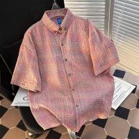 ราคา Suikone เสื้อเชิ้ตแขนสั้นวัยรุ่นหลวมลำลองสีชมพูเสื้อเชิ้ตผู้ชาย (24376118716)