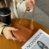 ราคา กระเป๋าใส่เหรียญหนังวัวชั้นบนสำหรับผู้หญิง กระเป๋าใส่เหรียญแบบถือได้ กระเป๋าใส่เหรียญแบบมีซิป กระเป๋าใส่เหรียญทรงกลมสีพื้น (22348017316)