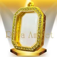 ราคา กรอบพระสำเร็จรูป งานทองสูตรฝังเพชร 24K ทรงสมเด็จแปดเหลี่ยม หน้าจอ 2 5 x 3 5 cm รหัส 42 (23848807447)