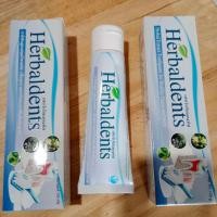 ราคา ยกแพ็ค 3 หลอด 120กรัม ยาสีฟันสมุนไพร HERBAL DENTS เฮอร์เบิลเดนท์ ดับกลิ่นปาก ลดการเสียวฟัน ปวดฟัน (22679471757)
