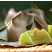 ราคา ขนมสัมปันนี หรือ ขนมจ่ามงกุฎ ขนมพื้นถิ่นอัมพวา น่ารักตะมุตะมิ ของฝากแสนน่ารัก 200 กรัม (24809193304)