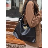 ราคา Jinn กระเป๋าสะพายไหล่หนัง รุ่น Vi879 สายแต่งโซ่ สายปรับได้ สะพายเป็นเป้ได้ 2สี ดำ น้ำตาล (20984445950)