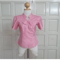 ราคา พร้อมส่งอก 34 44 เสื้อไหมลาวแต่งโบว์ กระดุมมุกสวยหวาน สีชมพูพีช สีชมพูกลีบบัว เฉพาะเสื้อ รหัสML (15926822765)