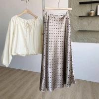 ราคา polkadot satin maxi 02 กระโปรงยาวทรงหางปลา ผ้าซาตินหยักพิมพ์ลายจุดสุดคลาสสิค (24156365293)
