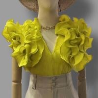 ราคา เสื้ออัดพลีท ทรงคอวี แต่งพลีทฟูๆช่วงไหล่ อลังการมากๆค่ะ ลุคแบบคุณนาย (23522893690)