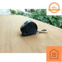 ราคา กระเป๋าหนังใส่กล้องส่องพระNikon XP10x แบบตะขอเกี่ยว เจาะรู Mama Happy House (13982181408)