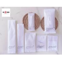 ราคา ALL ONE HERE ชุดเข็มด้ายโรงแรม ชุดเย็บผ้าโรงแรม เข็ม ด้าย กระดุม เข็มกลัด บรรจุซองสปันบอนด์ แพคละ 100 ชิ้น (22027489417)