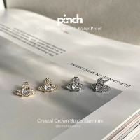 ราคา Pinch Crystal Crown Studs Earrings ต่างหูมงกุฎประดับเพชร เงินแท้ silver 925 (24698651582)