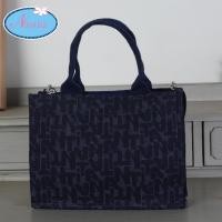 ราคา Nantita กระเป๋าคอสบอดี้ทรงกว้าง BCC007S (21565250285)